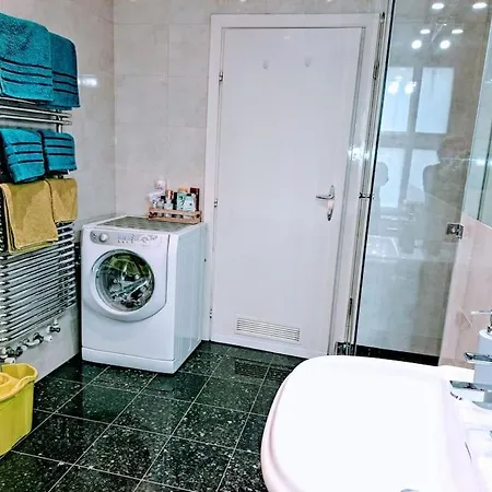 Διαμέρισμα Karolyi Garden Great Jacuzzi+a/c *